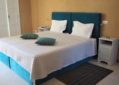 Casa Aníbel Marques Quarto Azul bedroom